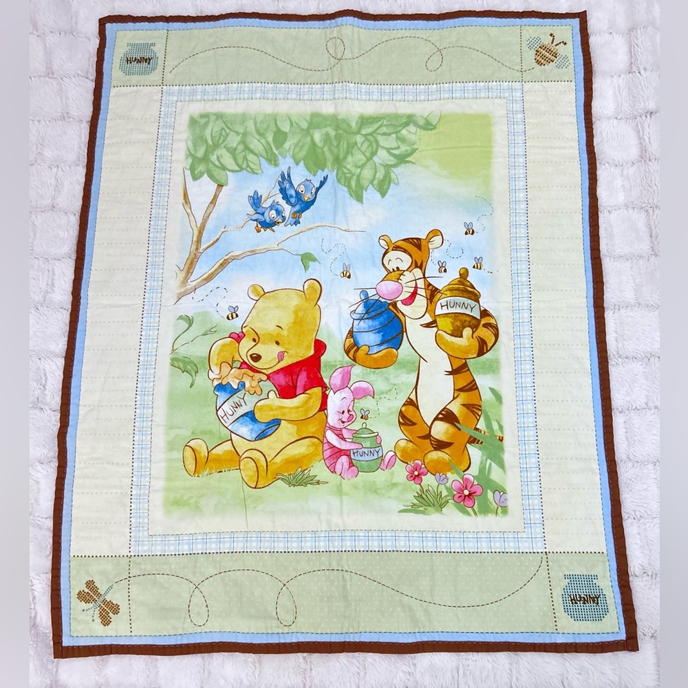 Winnie The Pooh Pot Of Hunny Quilted Blanket Crib Blanket 39.5” x 32.5”